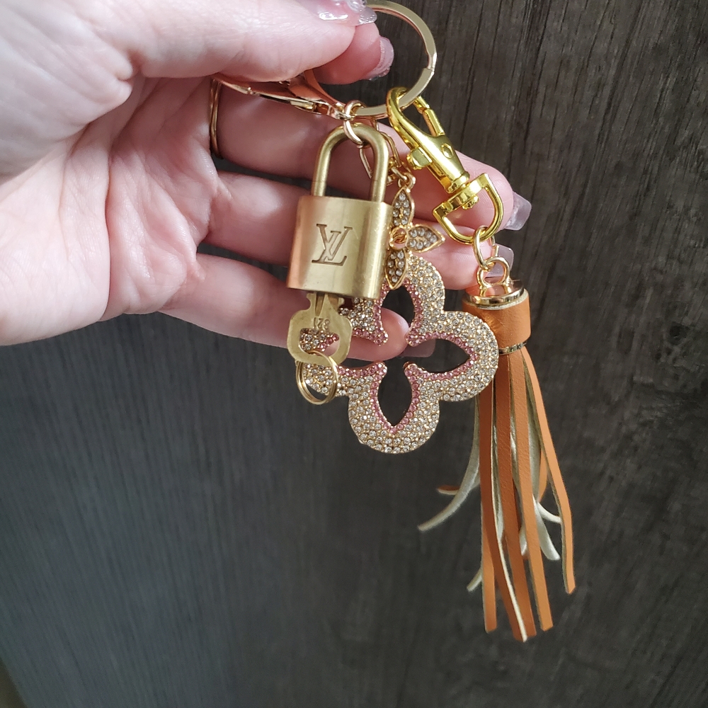 Louis Vuitton Gold and Tan Keychain - Picture 2 of 7